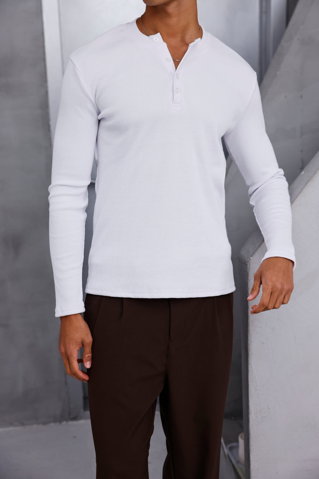 Henley Yaka Fitilli Uzun Kollu Tshirt Beyaz