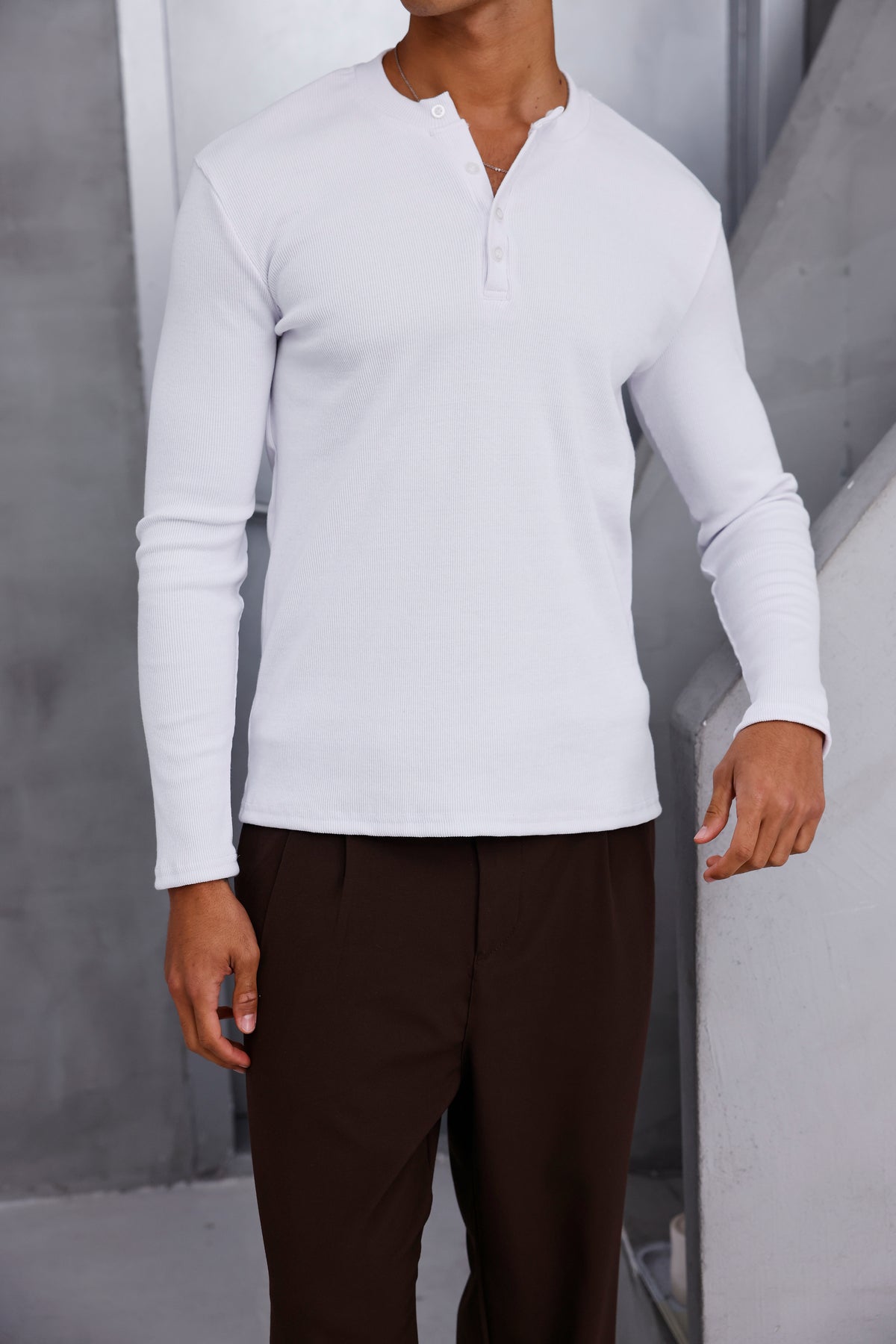 Henley Yaka Fitilli Uzun Kollu Tshirt Beyaz